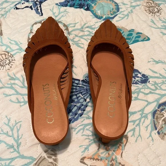 Coconuts heels - Picture 2 of 5